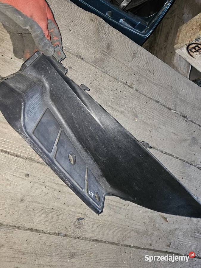 Suzuki Burgman K7 125 podnóżek lewy tylny Jelenia Góra