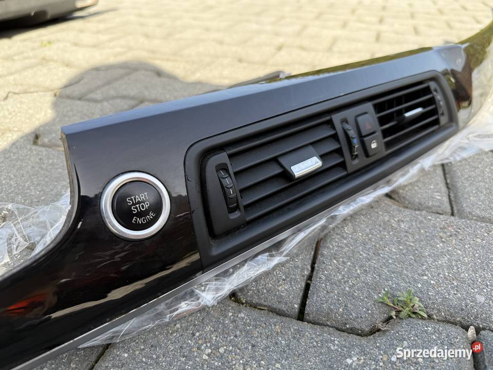 BMW F10F11 2011 Kratka nawiewu listwa deski małopolskie Brzozówka