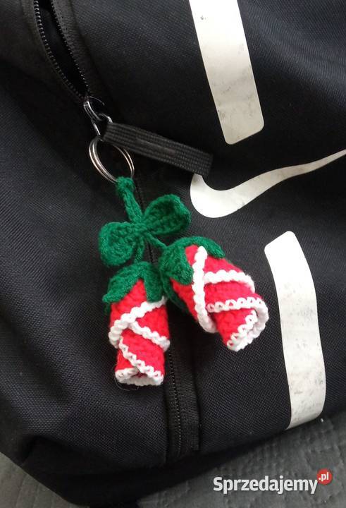 Różyczki wykonane na szydełku brelok do kluczy Rękodzieło Łask