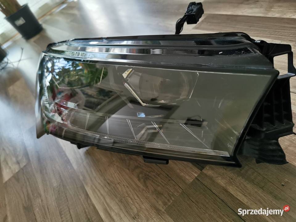 REFLEKTOR PRAWY SKODA ENYAQ iV 5lb941016A LED 2 dolnośląskie Świerzawa