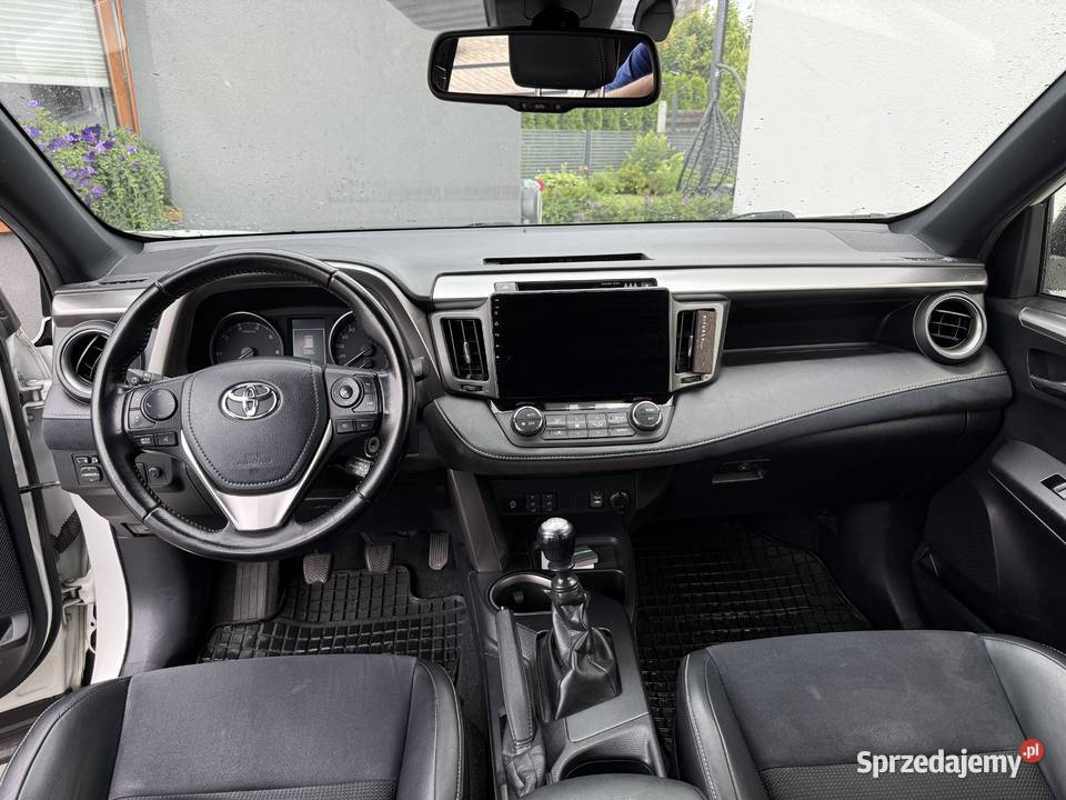 Toyota RAV4 20 D4D 143 2016 Biała perła 177 Racibórz