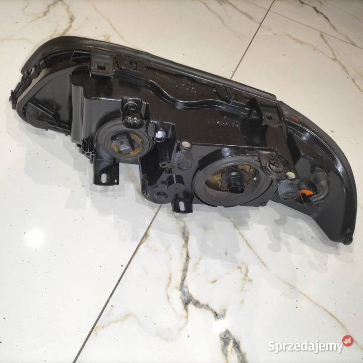 Lampy przednie BMW E39 Oryginał BMW HELLA stan Lampy przednie