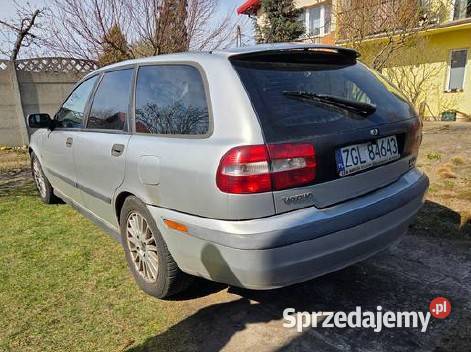 Volvo V40 I sprzedaż syndyka obniżonej sprzedam