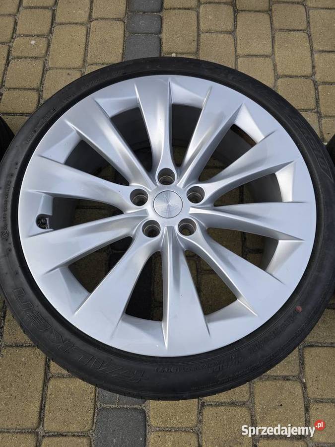 Komplet kół do samochodu elektrycznego Tesla Nieporęt sprzedam