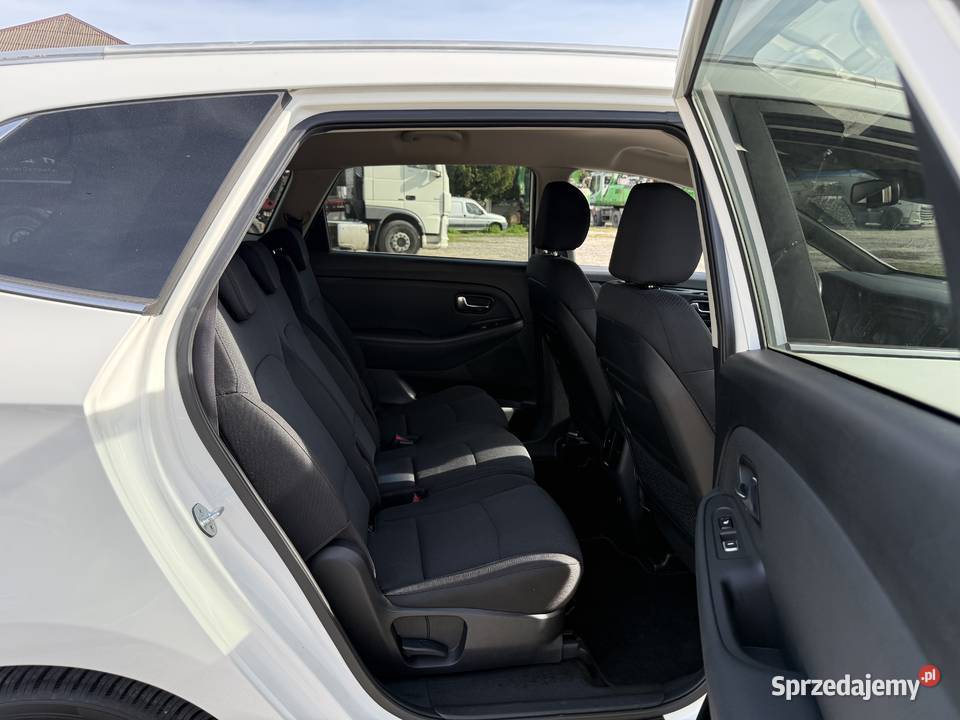 Kia Carens 16 BENZYNA Klimatronik Nawigacja Konin