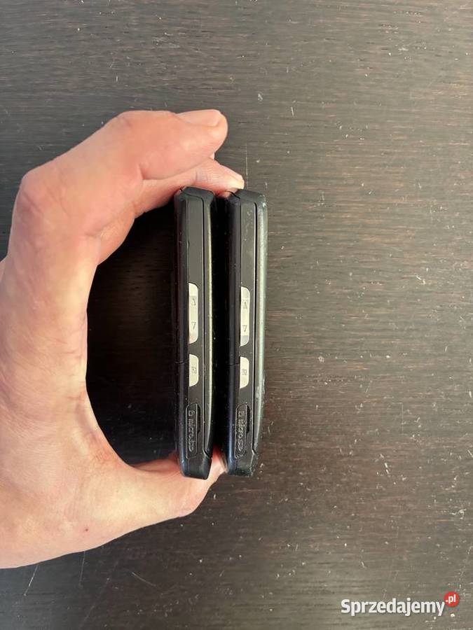 2 telefony Samsung SGH Z720 używane 1 ładowarka Samsung warmińsko-mazurskie Elbląg