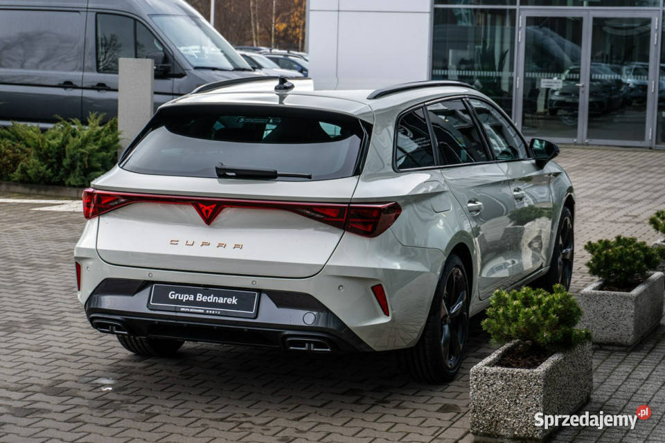 Cupra Leon Sportstourer 15 eTSI 150 DSG Dostępny Leon Sportstourer Łódź