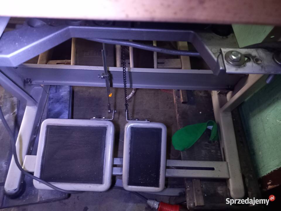 FILMY Overlock z podwójnym transportem owerlok