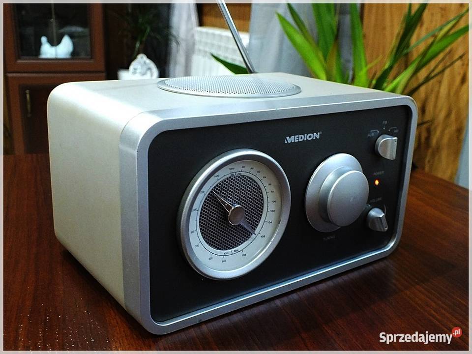 Małe radio MEDION MD 81342 Retro Dobra jakość Żary