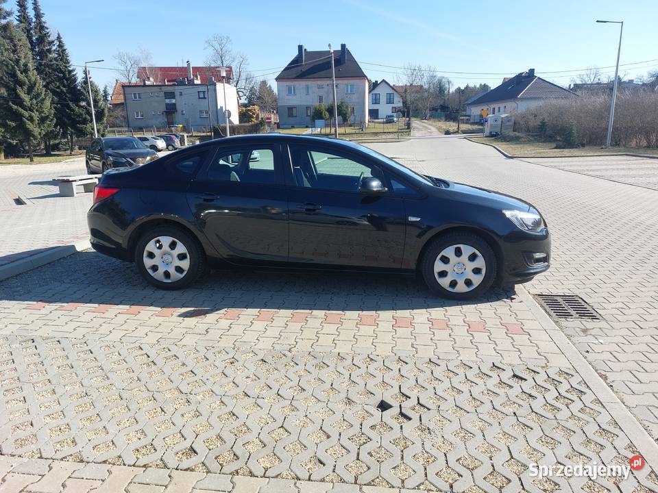 Opel Astra J 16 benzyna LPG śląskie Gliwice sprzedam