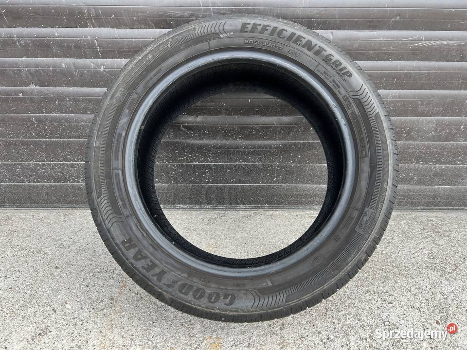 Opona Goodyear 20555 R17 Efficient Grip 1 sztuka Białogard