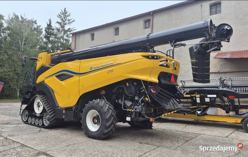 Holland CR11 for sale Macdon FD250 Hydrostat Głubczyce
