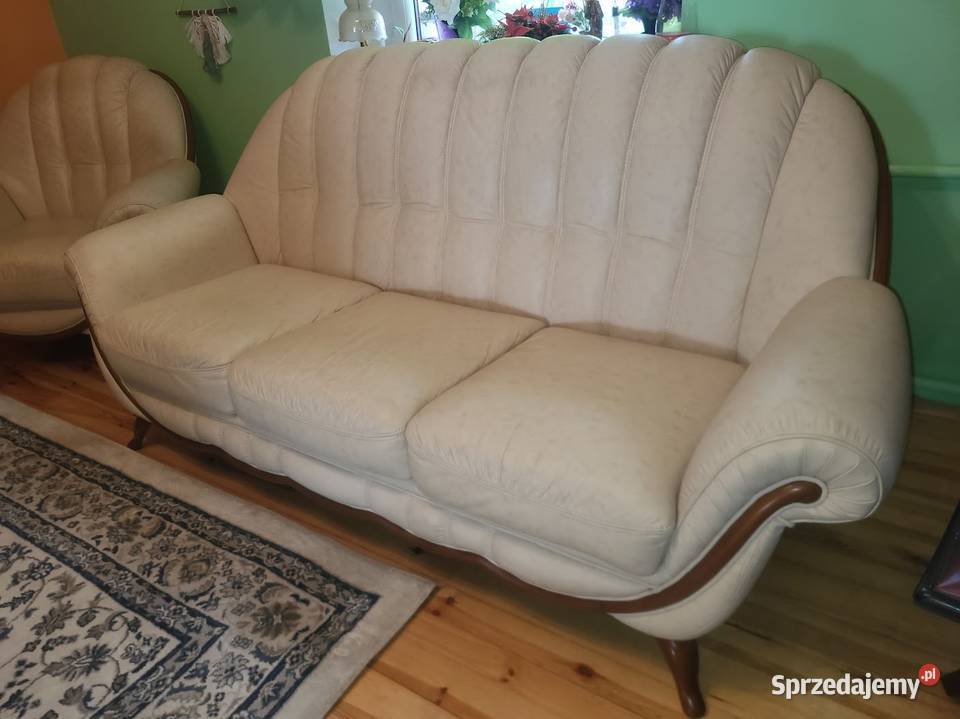 ładny komplet wypoczynkowy włoski ze skóry Sypniewo sprzedam