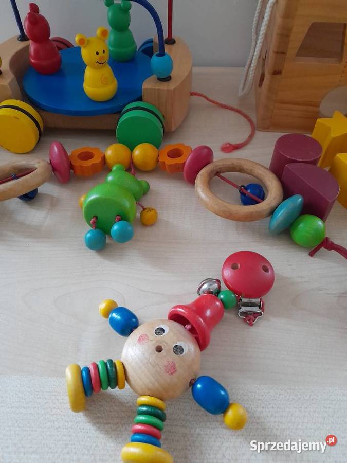 Zestaw drewnianych zabaweklabirynty zawieszki Bogatynia