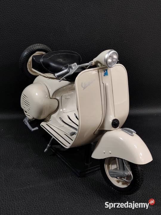 Model Kolekcjonerski Piaggio Vespa 150 Ray Poddębice