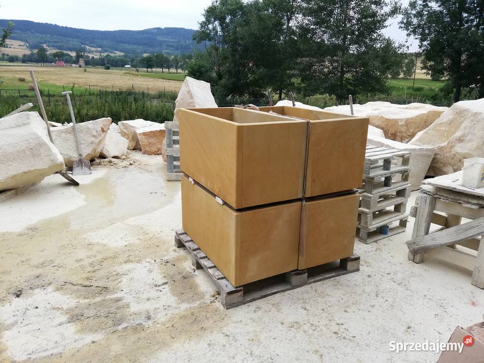 Donica z piaskowca kamienia naturalneg Kamienna Góra