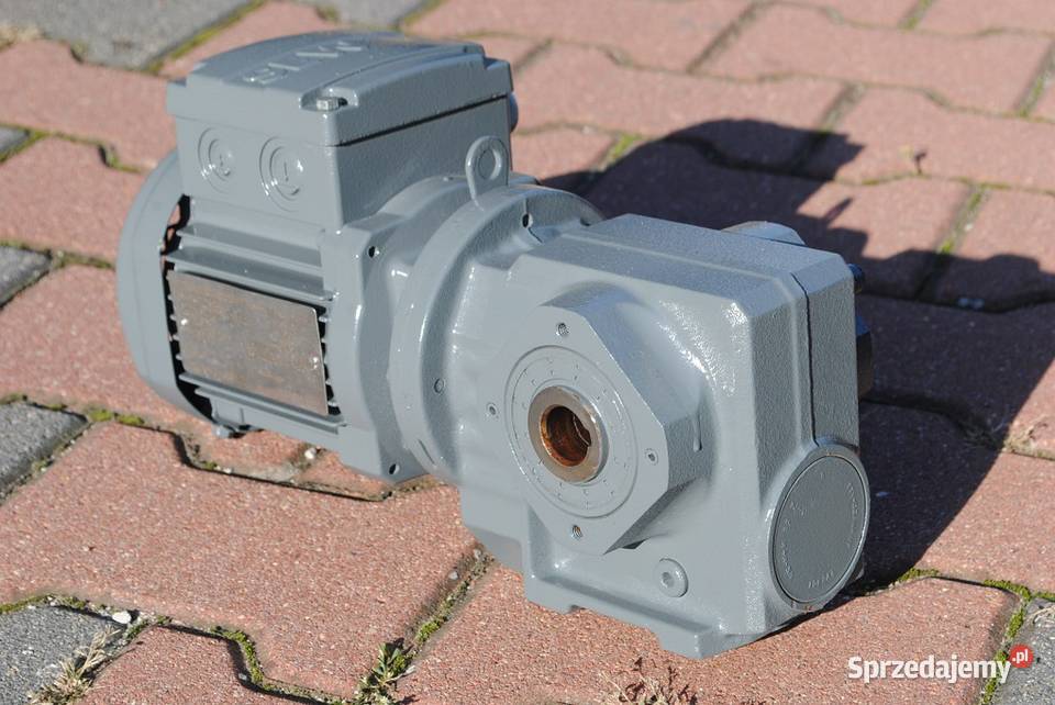 Motoreduktor kątowy 037kw 145obrmin firmy SEW