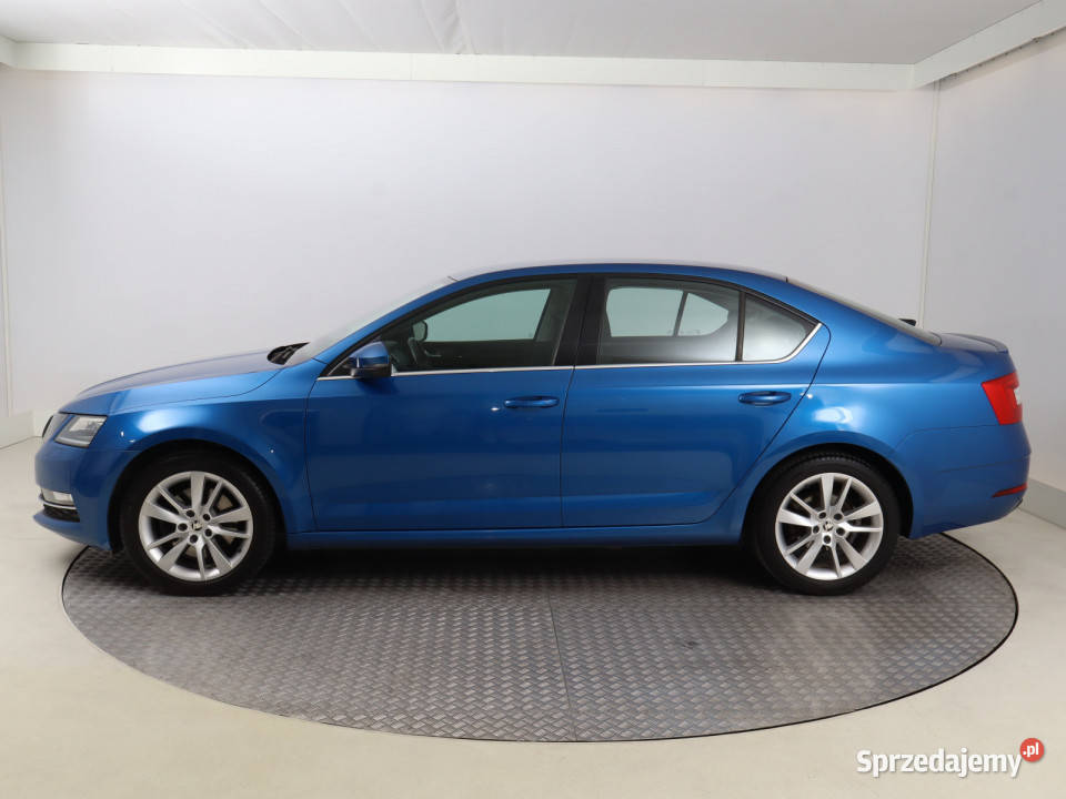 Skoda Octavia 20 TSI nieuszkodzony
