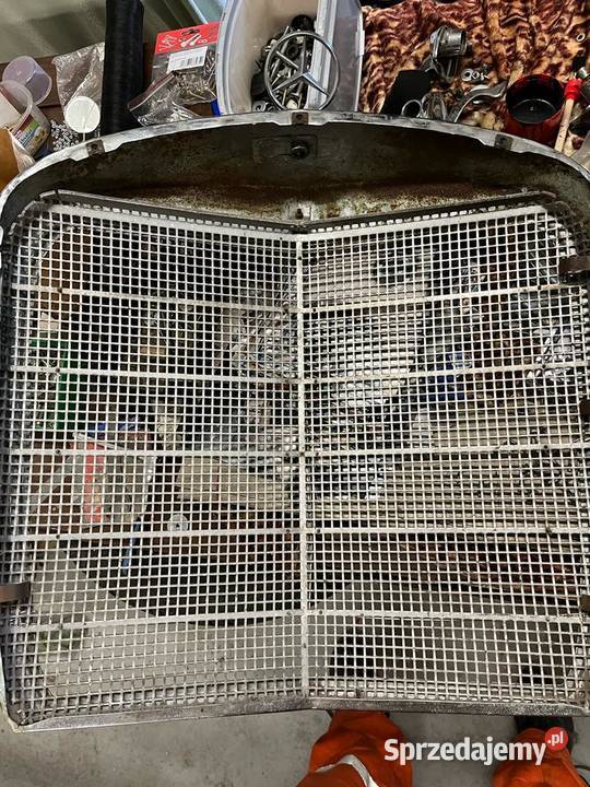 Mercedes W111 220 SE grill atrapa przednia Radom sprzedam