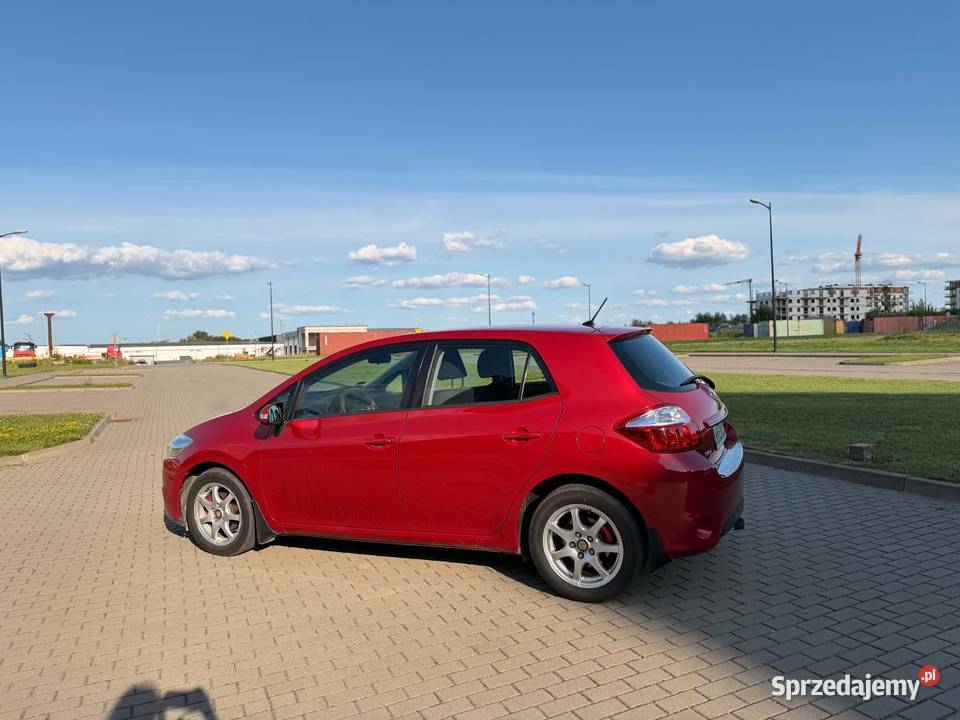 Toyota Auris 16 benzyna Węgrów