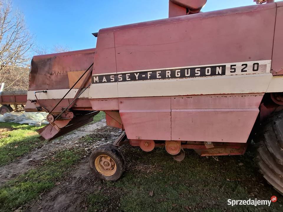 Kombajn Massey Ferguson 520 Zawalów