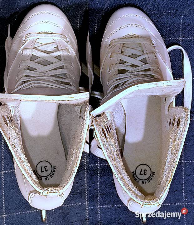 Łyżwy figurowe rozmiar 37 wkładki 23 Skóra