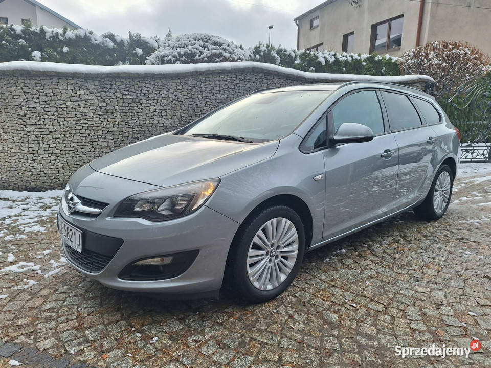 Opel Astra Sport Tourer 14 Turbo Edition J Siewierz sprzedam
