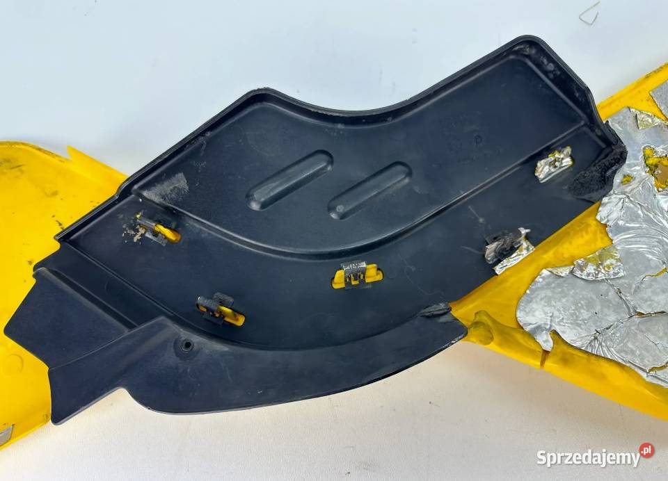 Lewy boczek plastik Can am Outlander 705003498 Sulęcin sprzedam