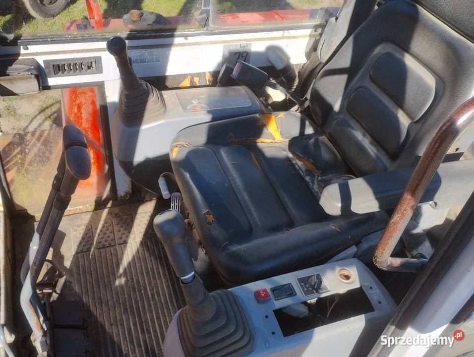 Minikoparka 27T Kubota KX 712 Gąsiennice mazowieckie