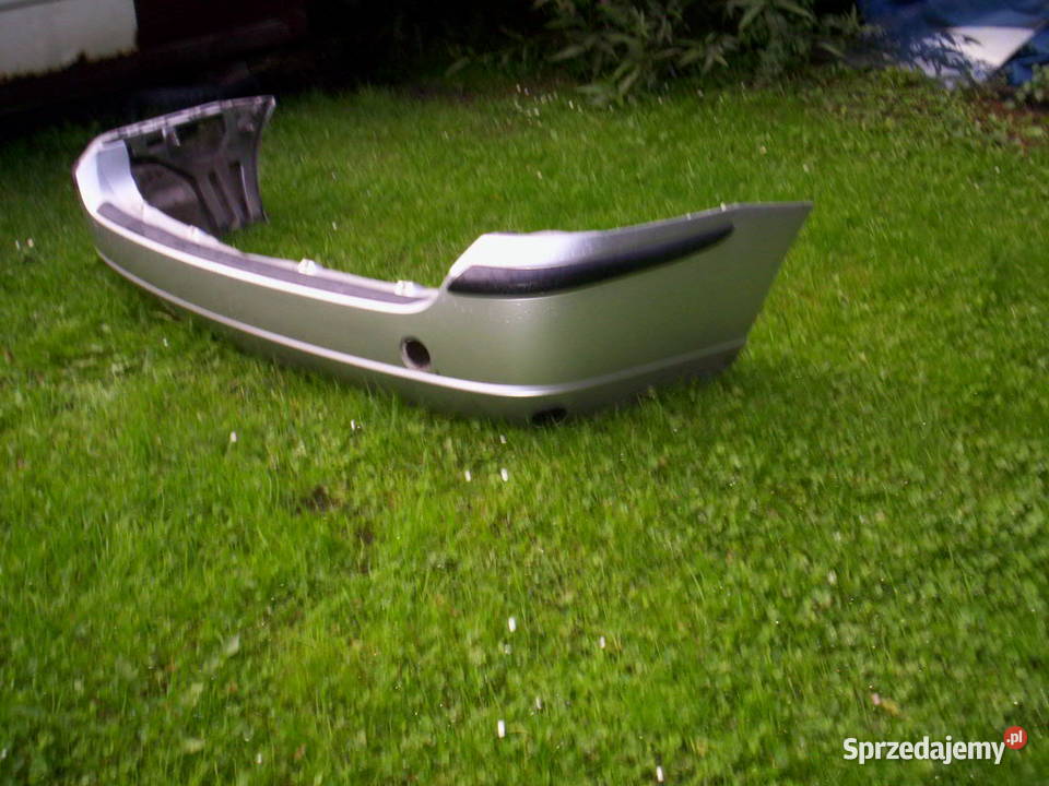 FORD FOCUS MK1 LIFT Zderzak Tył COMBI Kolor Mokrzesz