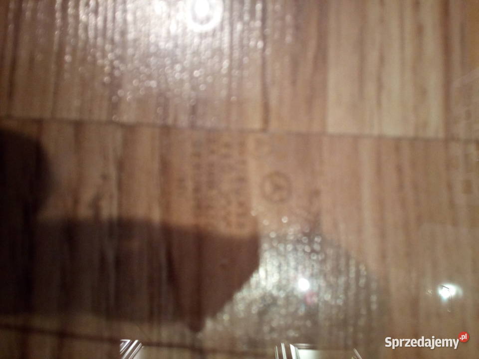 Szyby przednie boczne Mercedes W 123 śląskie Dobieszowice sprzedam