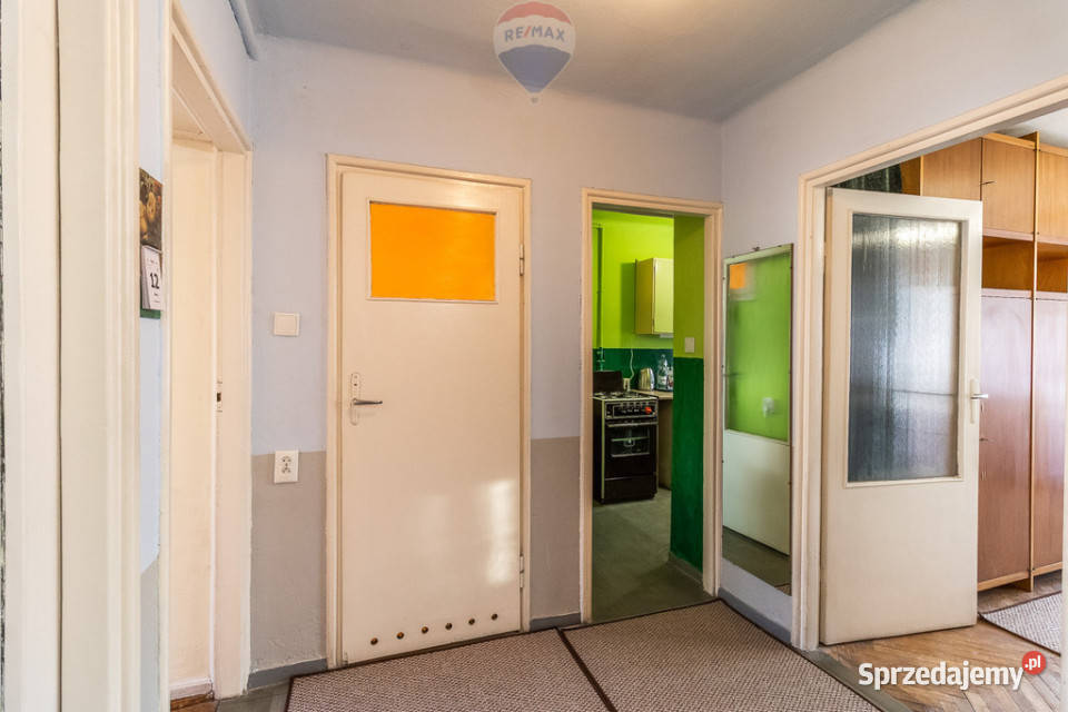 3 pokoje z balkonem 1 piętro Bałuty centrum Rok budowy 1962 Łódź sprzedam