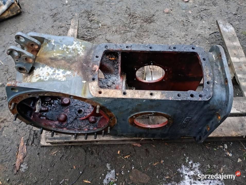 Sprzedam obudowę Ferguson TEA 20 Tylny most Gniezno