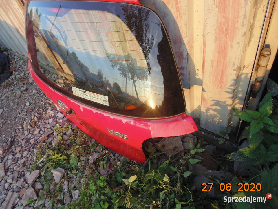 klapa tylna tył Toyota Yaris I 9906 Czerwona Rok produkcji 2005 Kraków