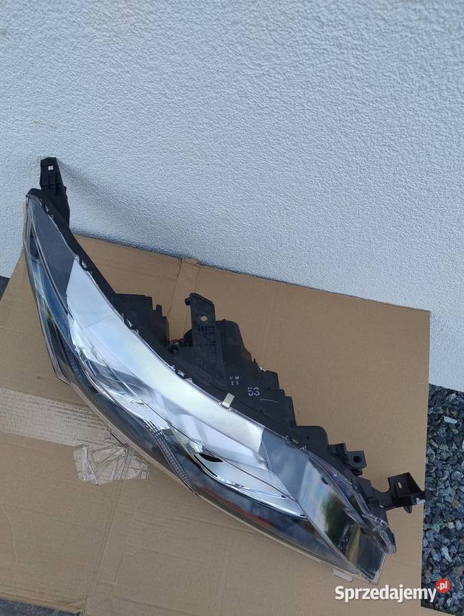 Lampa Mitsubishi Eclipse Cross prawa W3153 Międzychód sprzedam