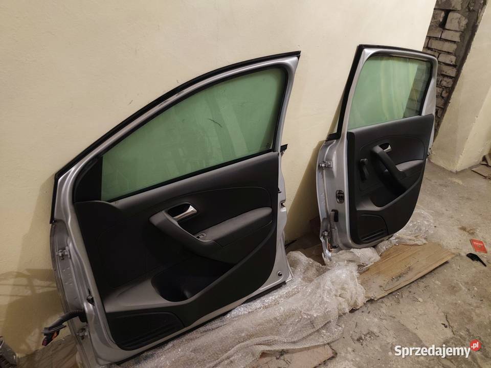 Drzwi volkswagen polo 5 6R prawa strona Kraków sprzedam