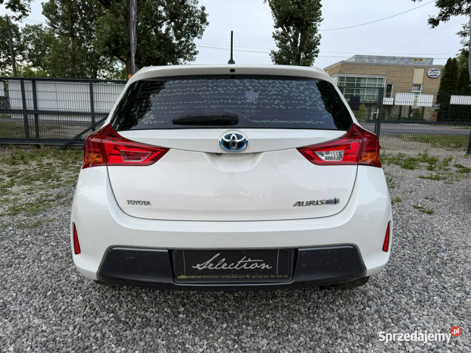 Toyota Auris 18 HSD 136 Serwisowany Kamera Ładny Otwock Mały