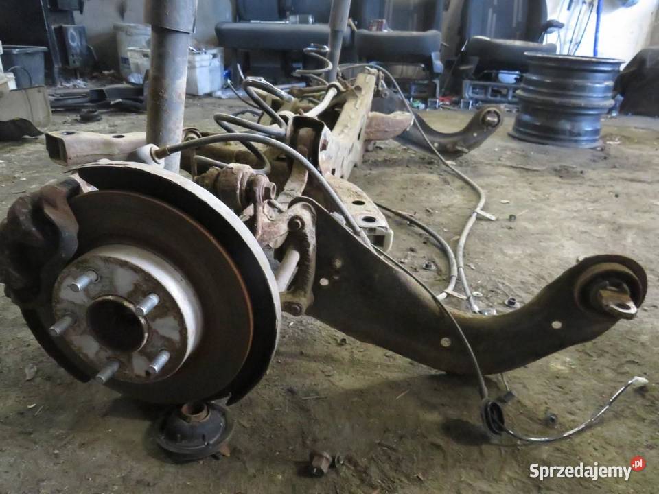 BELKA ZAWIESZENIA OŚ TYŁ MAZDA 3 BM sprzedam