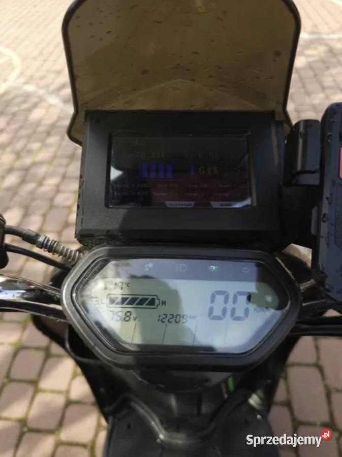 Skuter elektryczny 12kW AM 6kWh 250 zasiegu bagażnik Bieliny