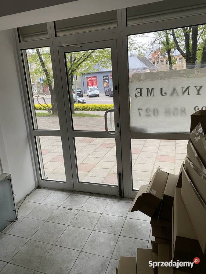 Lokal 16 m2 z wejściem z chodnika ruchliwej sprzedam