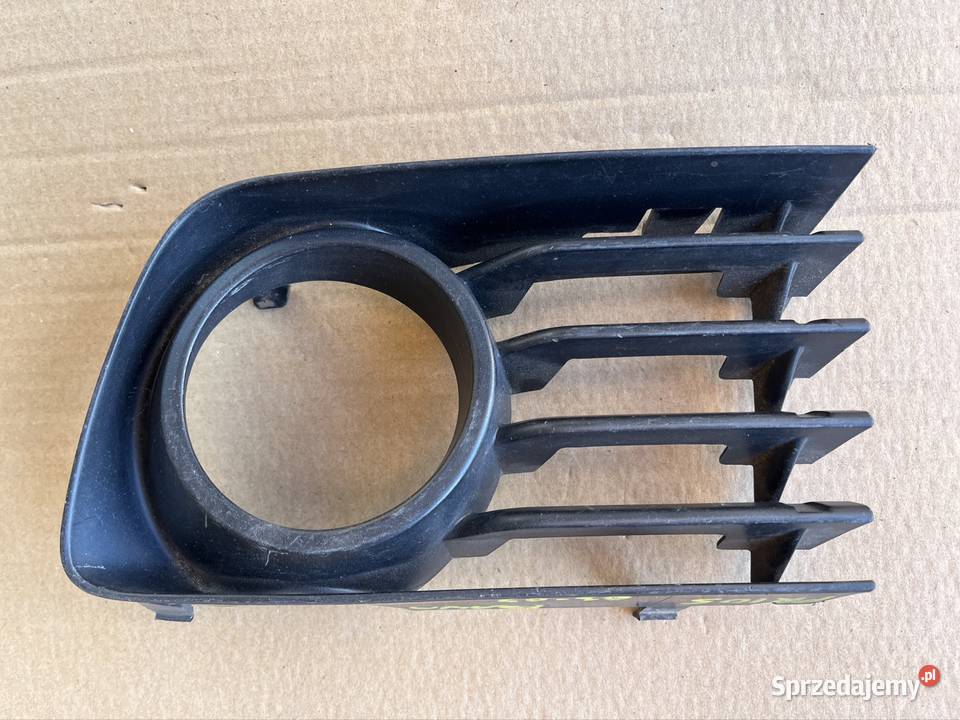 KRATKA ZDERZAKA PRAWA TOYOTA PRIUS 0309 ORYGINAŁ