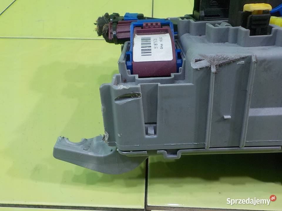 FIAT DOBLO II 13 MJET 12r skrzynka bezpiecznikow Suków