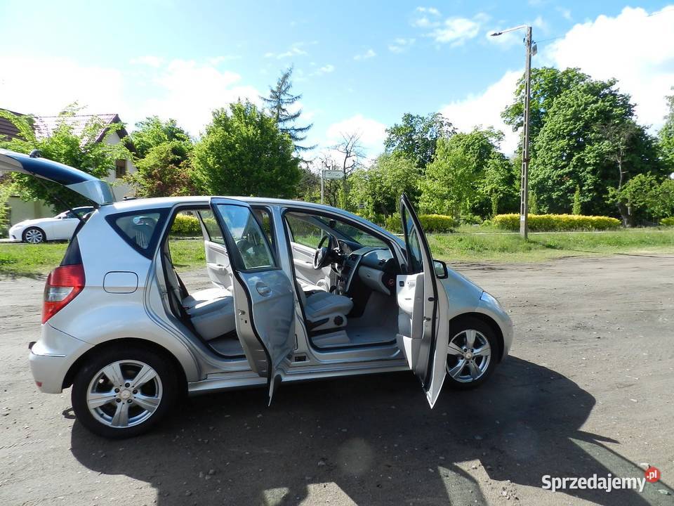 MercedesBenz Klasa A W169 piękny środek AUTOMAT isofix Puszczykowo
