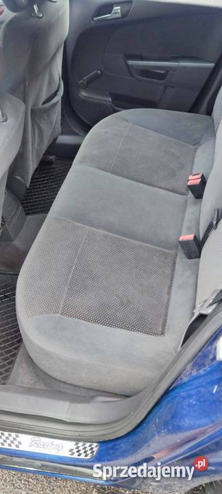 Opla Astrę H z 2004roku 16 Łódź