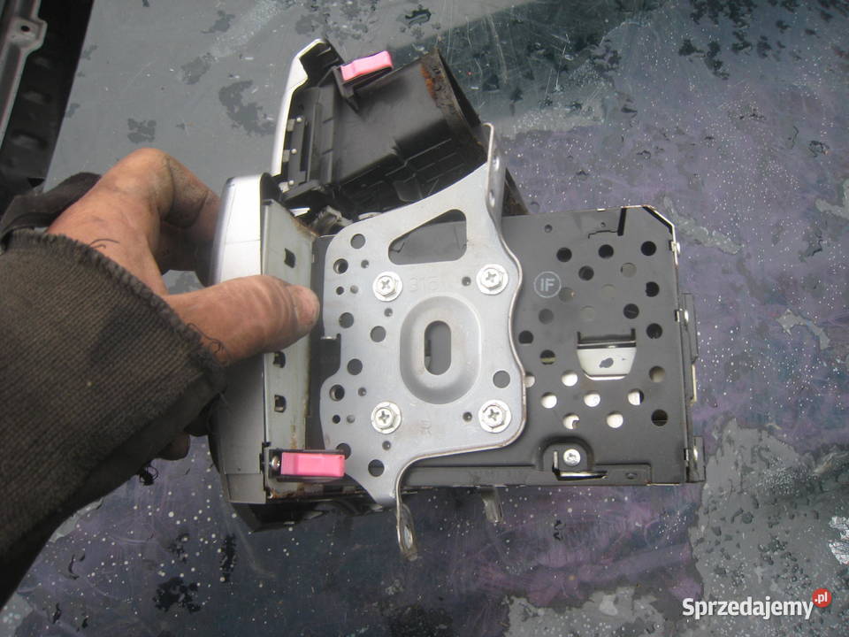 Radio radioodbiornik Toyota Yaris II 861200D200