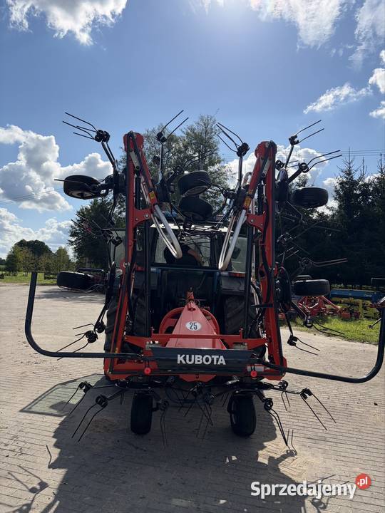 Przetrząsarka karuzelowa Kubota TE 8590 nieuszkodzony mazowieckie Myszyniec sprzedam