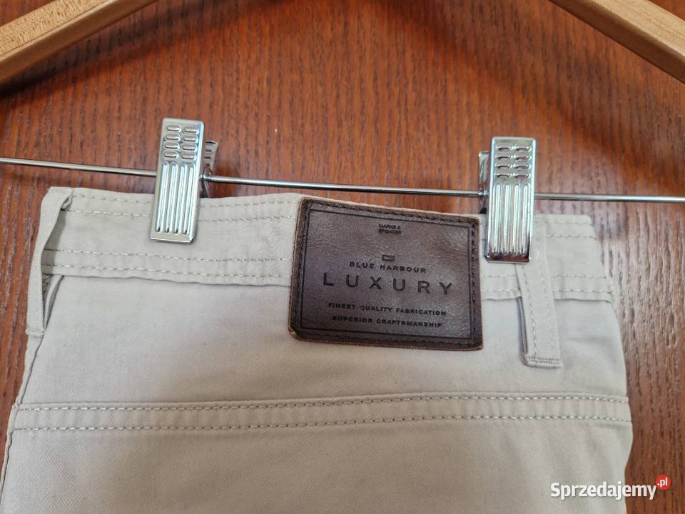 Spodnie beżowe bawełniane męskie chinosy Marks Bibice