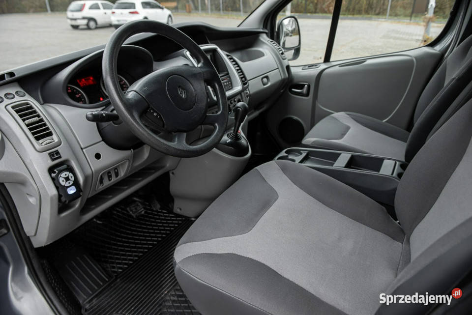Renault Trafic Techline Automat 25dci 145 5os klimatyzacja Zwoleń