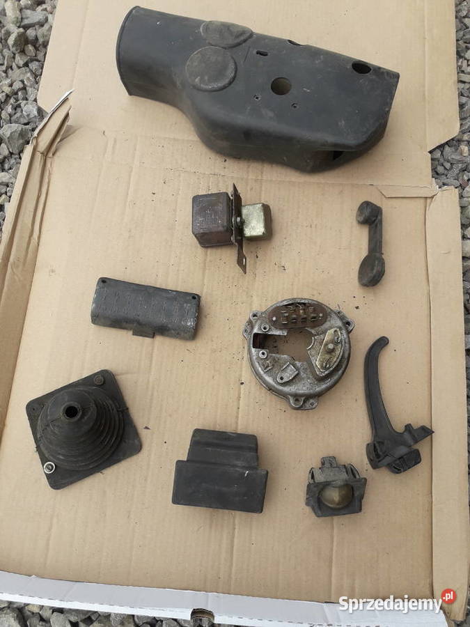 MALUCH FIAT 126 P PALSTIK OSLONA KLAMKA LAMPKA Wyposażenie wnętrza Sokolniki