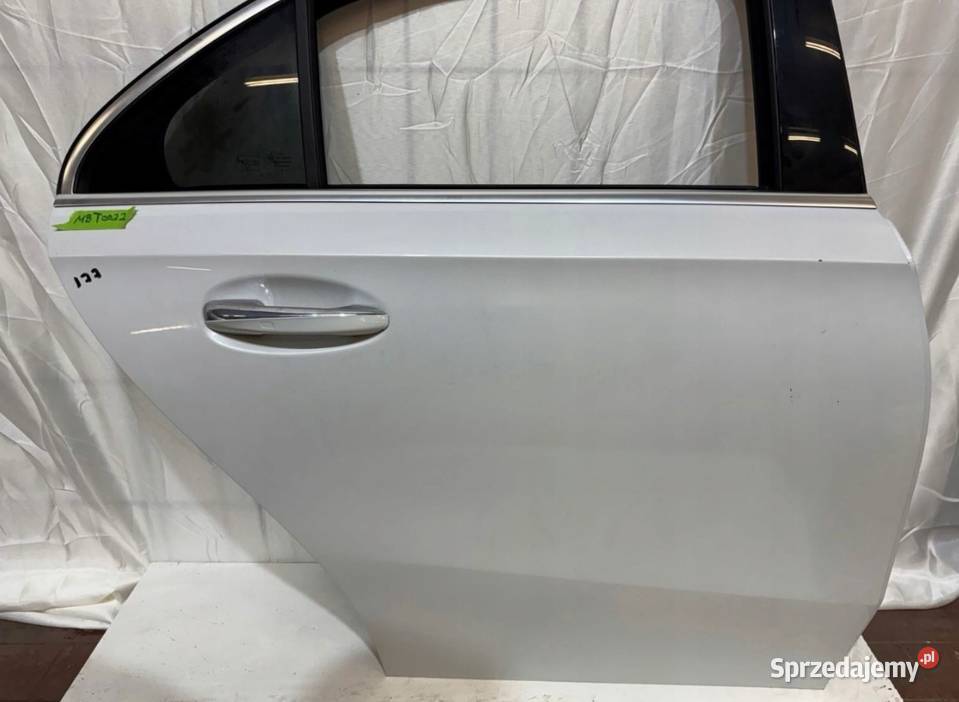 MERCEDES A KLASA W177 SEDAN LIMUZYNA DRZWI TYLNE Konin